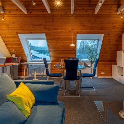 ferienwohnung1-waldblick-tannenriede-wohn/essbereich-2